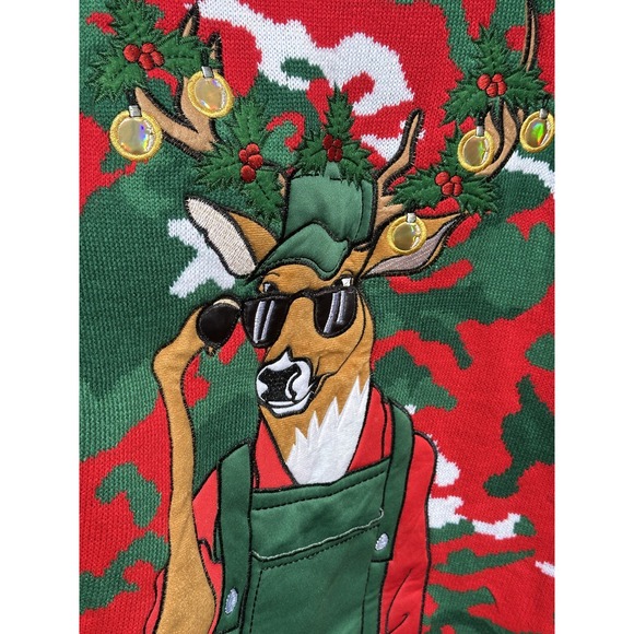 Ugly Christmas Sweater Size XL 46-48 Deer Hunting Built-in Drink Holder Camo - Picture 2 of 16